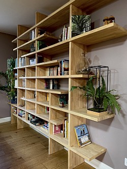 Biblioth&egrave;que am&eacute;nag&eacute;e